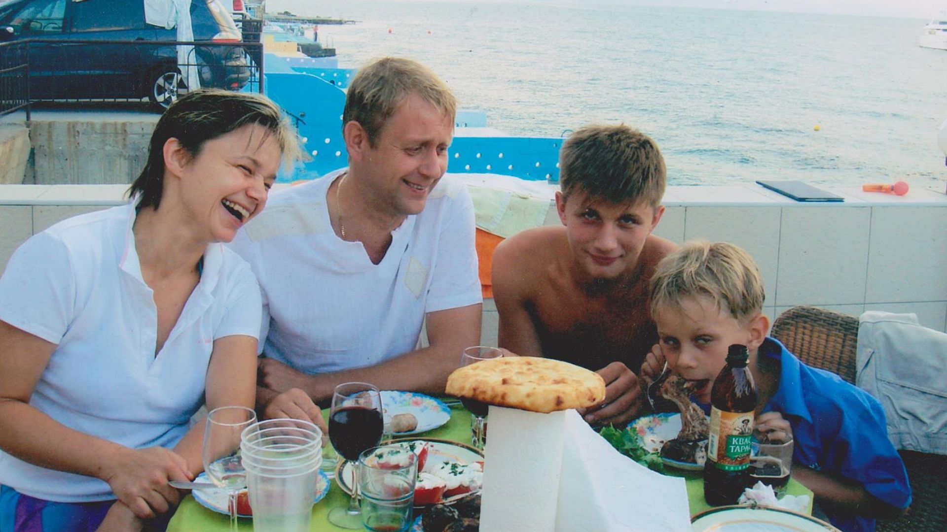 Олег Зубков с семьёй